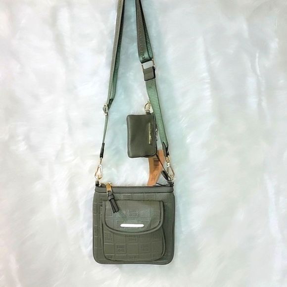 NWT STEVE MADDEN CROSSBODY BCLIQUE GREEN - Picture 1 of 1